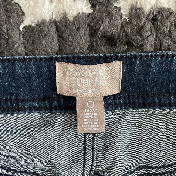 Straight leg jeans - Picture 2 of 3